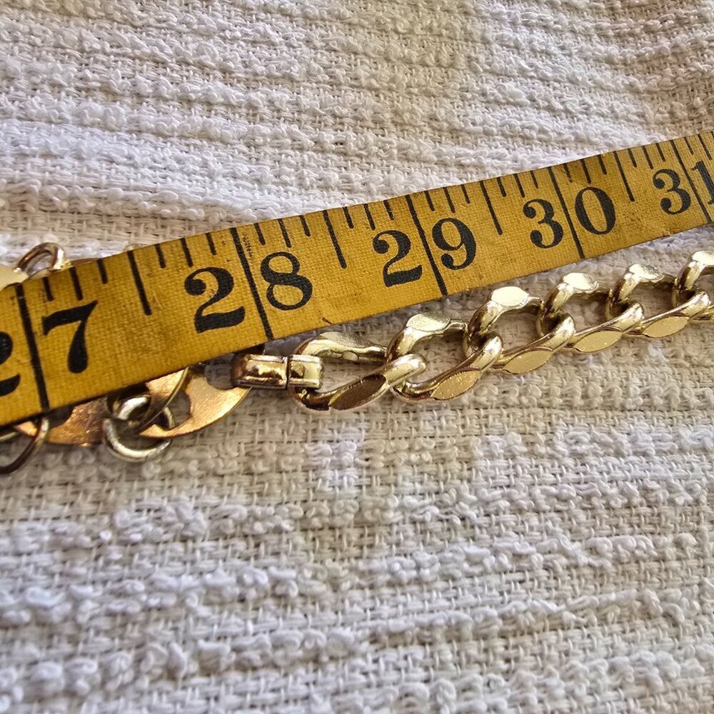 Vintage Medallion Link Belt in Gold with Coin Pendant​​​ - Picture 6 of 7
